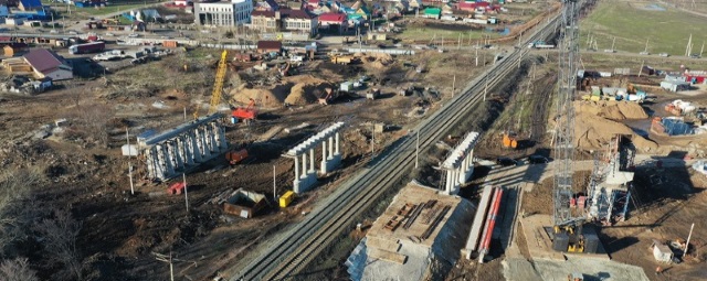 В посёлке Нагаево города Уфы начали монтаж нового путепровода